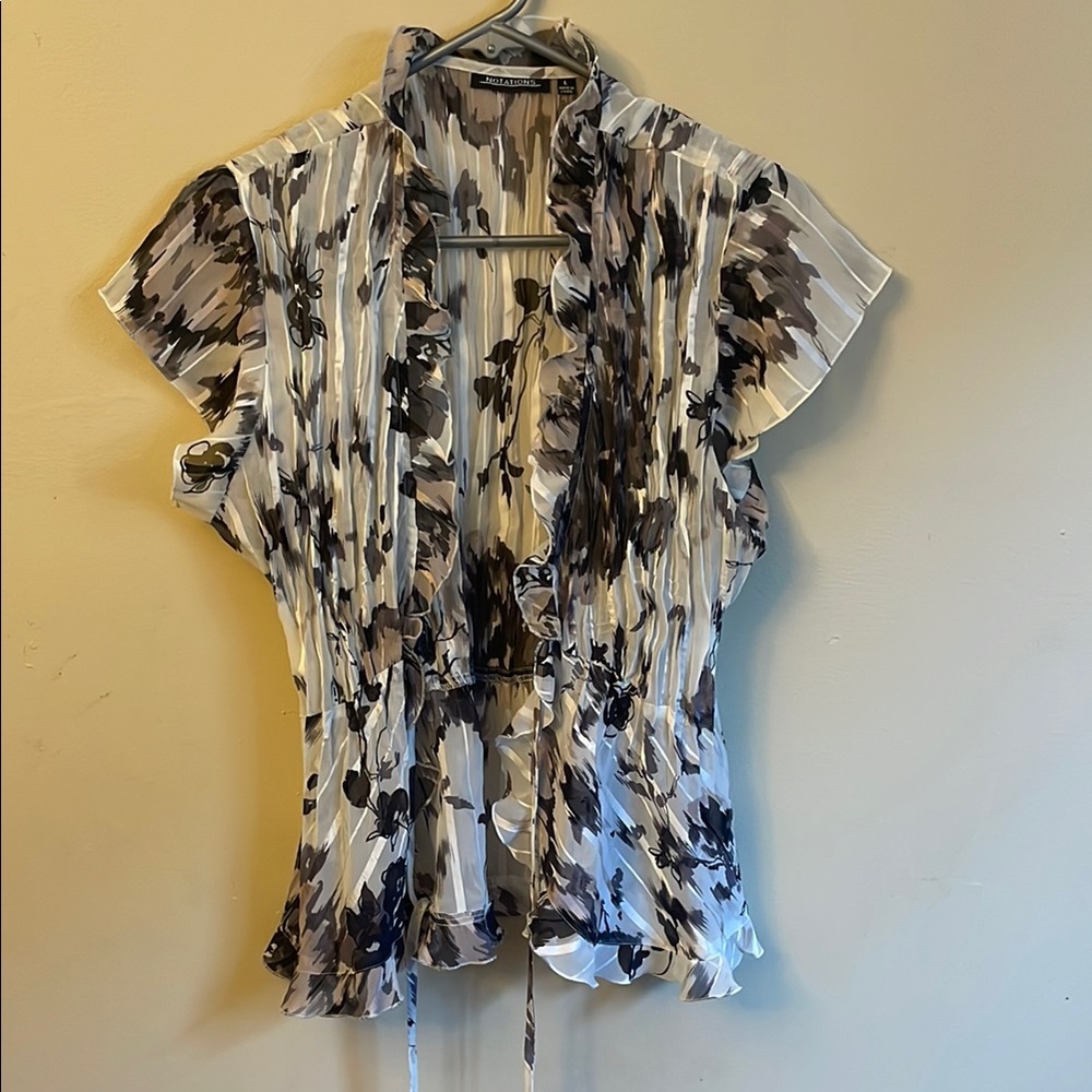Chico's Women's Ruffled Top - Black and White (Bin A)​